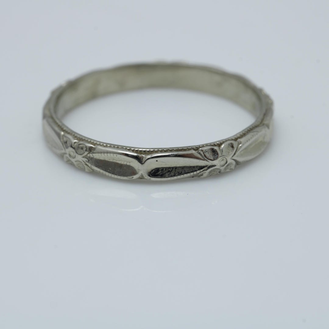 FindsSo's tweet card. This Wedding & Engagement item by SoCalRareFinds has 46 favorites from Etsy shoppers. Ships from San Diego, CA. Listed on Sep 27, 2025