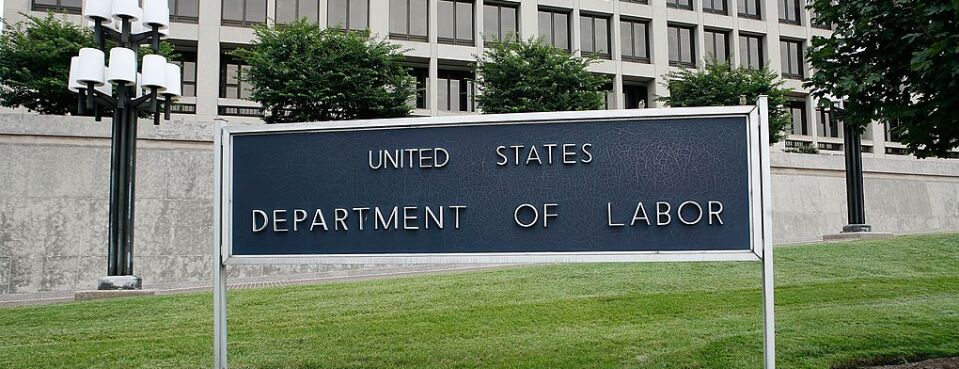 RU_SMLR's tweet card. The number of investigators at the US Labor Department who enforce child labor, minimum wage, and other workplace laws fell to a historic low this month, sparking concerns about the government’s...