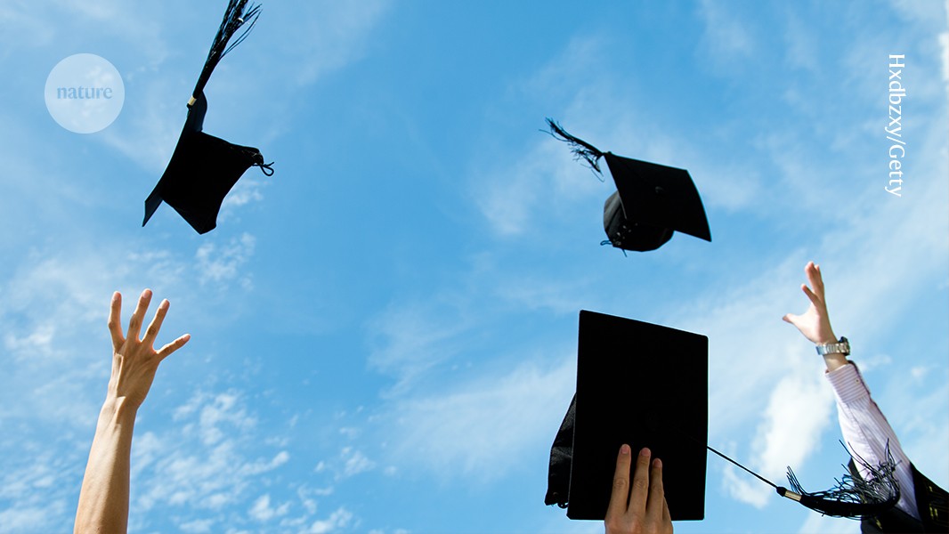 ManuComplexity's tweet card. Nature - Graduate students are not machines. Behaving like one during your programme will leave you frustrated and unfulfilled, says Gauthier Weissbart.