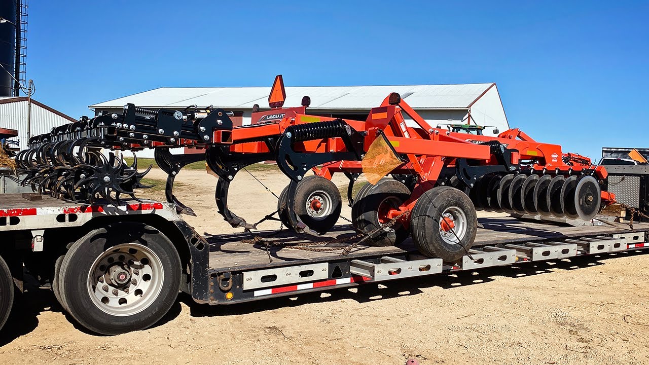 KuhnNA's tweet card. KUHN Krause Landsaver 4810 Feature Walkaround