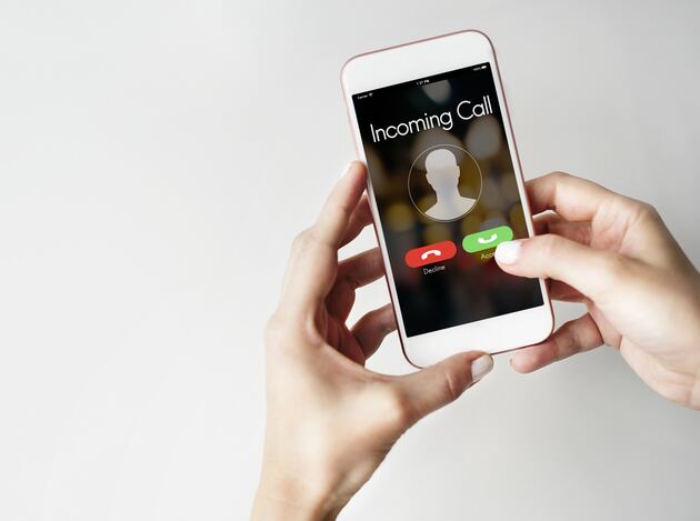 TelecomHum's tweet card. The government, service carriers and phone manufacturers are working together to limit the amount of scams and telemarketing calls that make it to your phone.