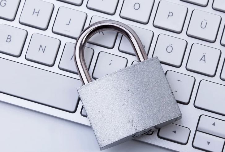 AholaCorp's tweet card. Phishing scams are on the rise, and small businesses are a growing target.