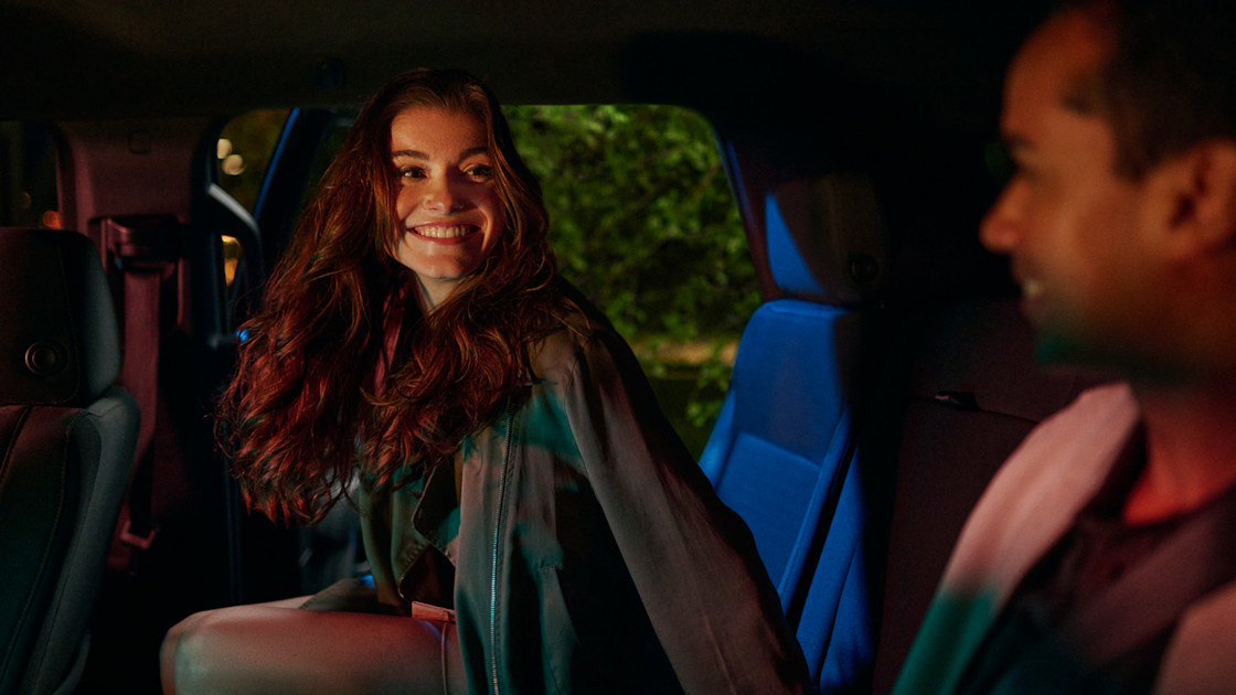 lyft's tweet card. Lyft is rolling into Montréal and Québec City—followed soon by other major cities across the province—offering a new way to connect with the people and places you love most.