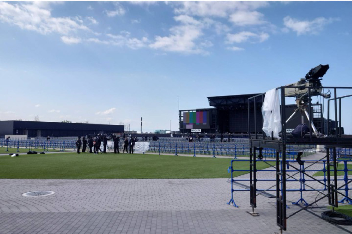 VISUALNOTES_Inc's tweet card. VISUALNOTES.は、7万人規模のコンサートの収録、中継、配信、編集、DVDやBlu-rayなどのパッケージ化まで、一貫した制作体制。またCMや広告、MVやPV、音楽・企業イベントなど、企画から製作まで、全てのクリエイティブをプロデュースしています。