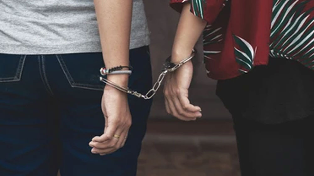 eesanjenews's tweet card. ಹೊರ ರಾಜ್ಯದ ಆರೋಪಿಯೊಬ್ಬನನ್ನು ಬಂಧಿಸಿ, 15 ಲಕ್ಷ ವೌಲ್ಯದ ವಿವಿಧ ಮಾದರಿಯ 14 ದ್ವಿಚಕ್ರ ವಾಹನಗಳನ್ನು ಪರಪ್ಪನ ಅಗ್ರಹಾರ ಠಾಣೆ ಪೊಲೀಸರು ವಶಕ್ಕೆ ಪಡೆದಿದ್ದಾರೆ.