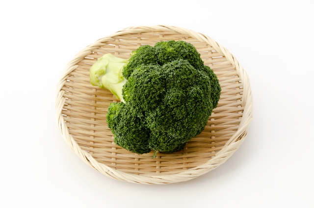 workstudio_f's tweet card. みなさんは【指定野菜】とか【特定野菜】をご存じですか？私はどちらも初めて聞いた言葉なのですが、昔からある言葉のようで、どちらも『その供給の安定を図る必要がある農林水産大臣が定める野菜』のことです。【指定野菜】は、みなさんがよく買い消費してい...