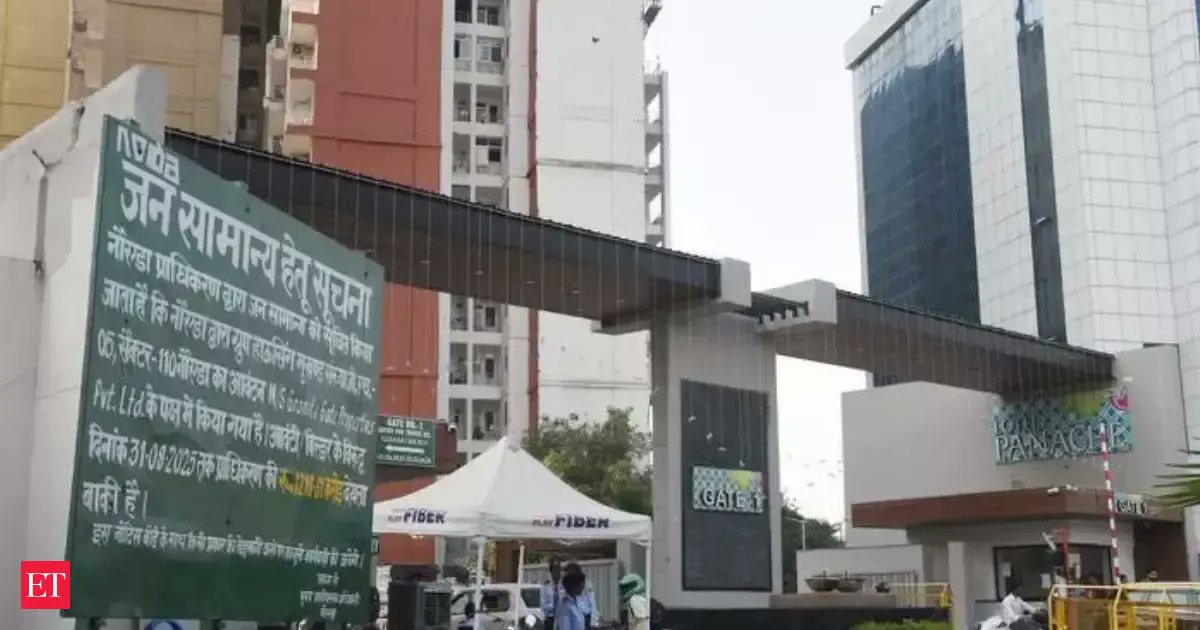 advocatesarin's tweet card. Noida Authority is now publicly displaying boards outside housing projects with significant land dues, a move aimed at compelling defaulting builders to settle. This initiative, part of a larger...