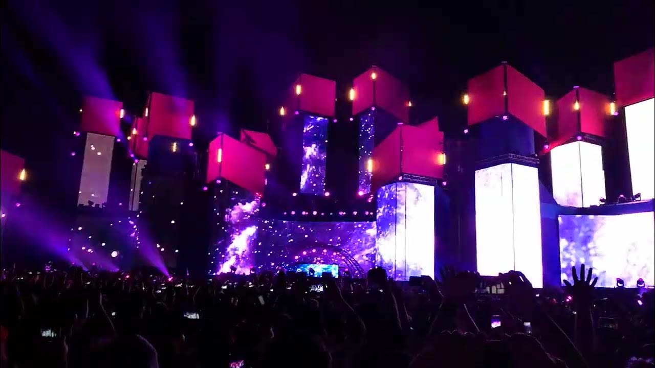 FatBoozy's tweet card. closing creamfields chile 2017