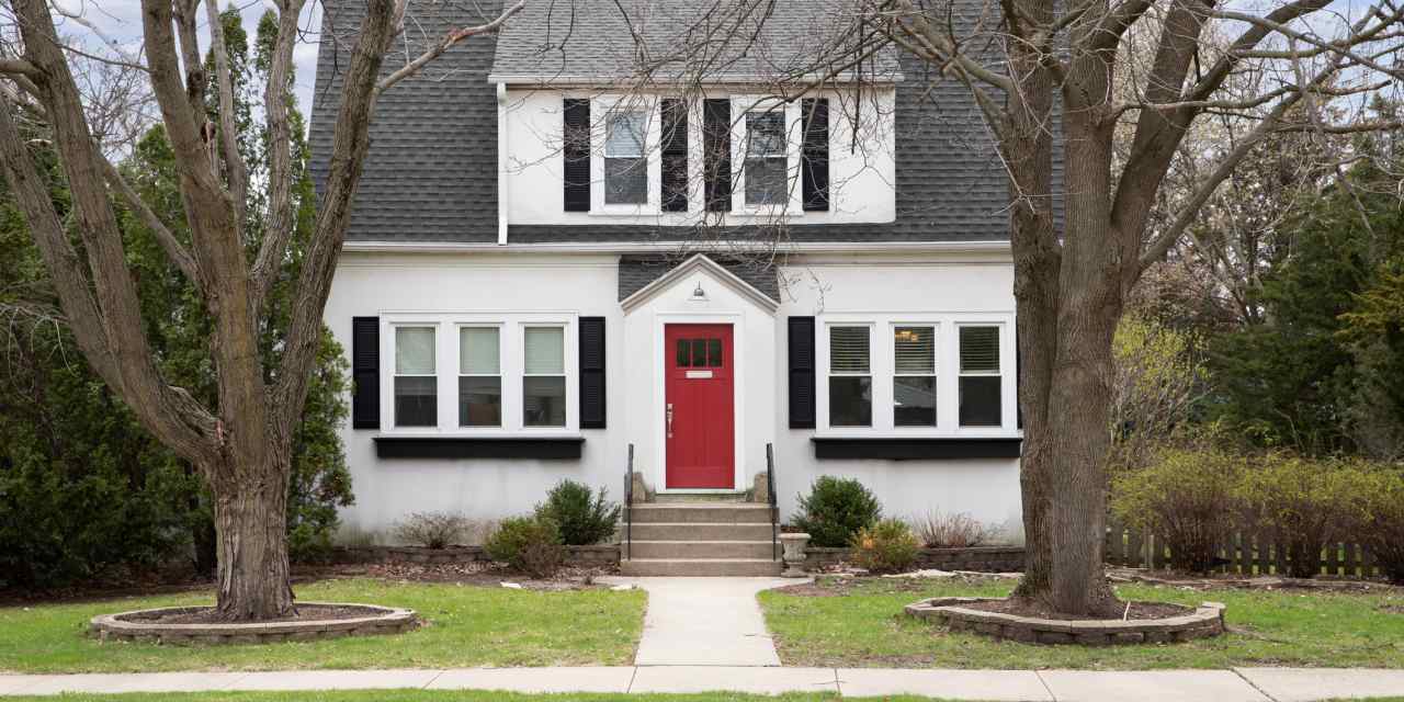 ai1_electronics's tweet card. Mortgage rates are plunging as the financial markets try to make sense of a poor July jobs report.