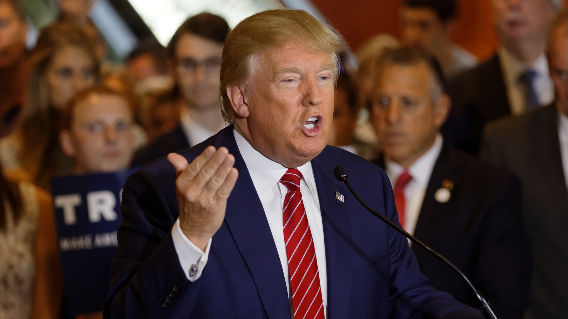 SharonGChiara's tweet card. We asked people on London's streets how the UK would be different if Donald Trump was running the country ahead of his state visit.