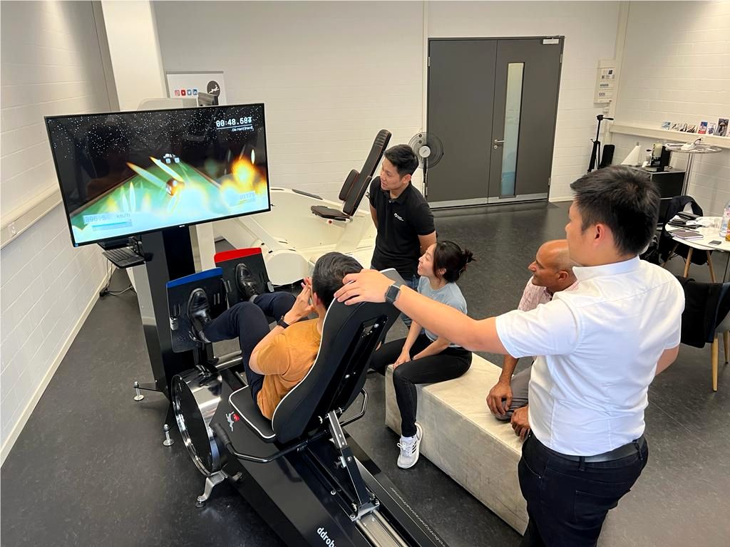 ddrobotec's tweet card. We had an interesting, fun and somewhat explosive meeting with a very friendly delegation from Fourier Intelligence today. Owen Teoh Teik Zhun, Jake Kee Jeik Hang, Zhi Kang Tai, Sarah Lim it was...