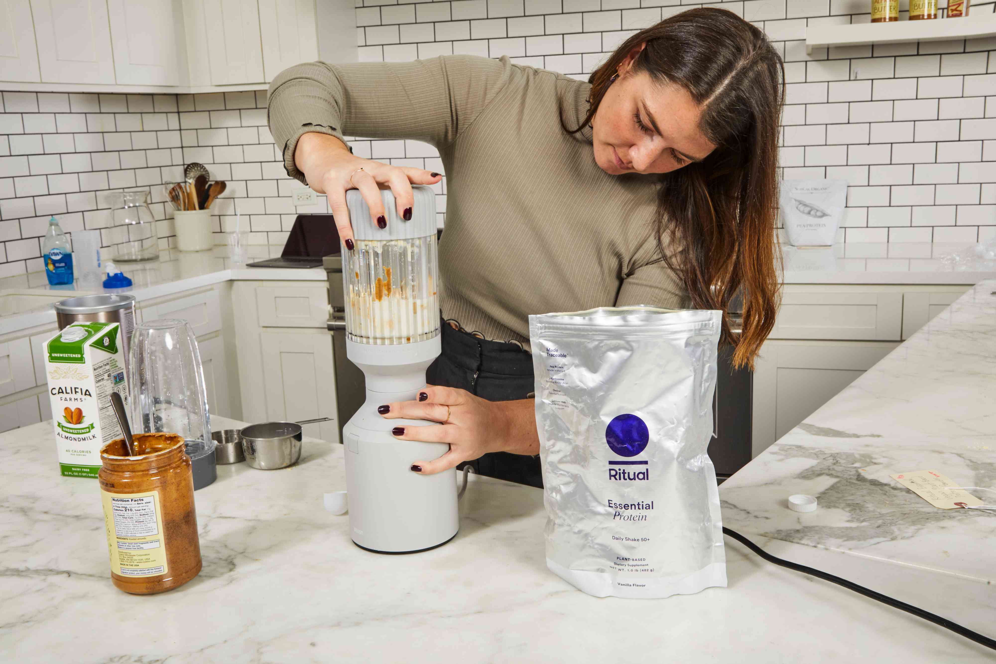 AdelphiU_CHI's tweet card. Vegan protein powders can help boost your protein intake and build muscle—our dietitian shares which ones taste good and are worth trying, including options with pea protein, hemp protein, and...