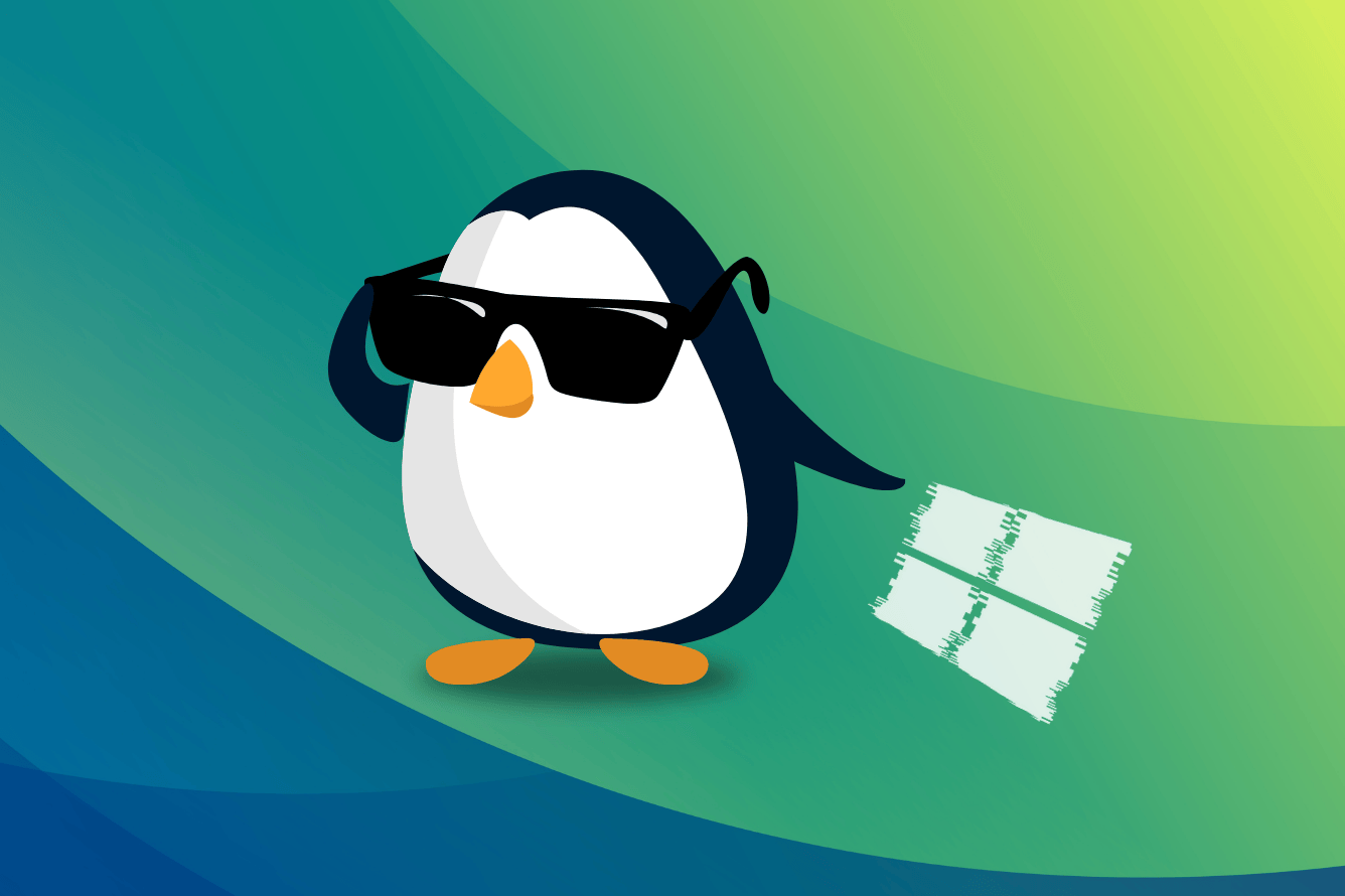 itsfoss2's tweet card. Windows, can you do this? Linux gives you superpowers you didn't know you had.