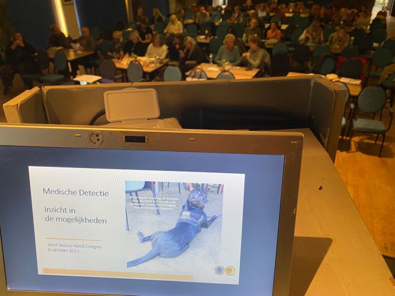 ScentDetection's tweet card. We’re on. Wolf vs Hond congres 2022. Dr JOKE LANNOO Graduated in 2009 as a vet and was active as vet in England as well as in Belgium. From 2019 onwards she started research at Gent University about...