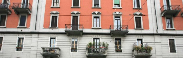 Adusbef's tweet card. ”Una preliminare stima del valore di mercato delle unità immobiliari pubbliche risulta nell’ordine di 340 miliardi di euro”. A fare chiarezza sul patrimonio immobiliare che lo Stato italiano ha in...