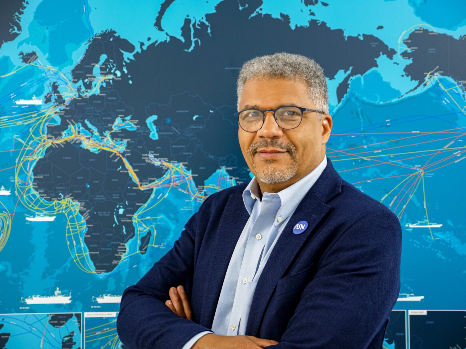 ASN_Comm's tweet card. Connecter le monde ! Voilà la mission qui vous attend en rejoignant les équipes d’Alcatel Submarine Networks (ASN). Entretien avec Paul Gabla, VP Sales & Marketing.