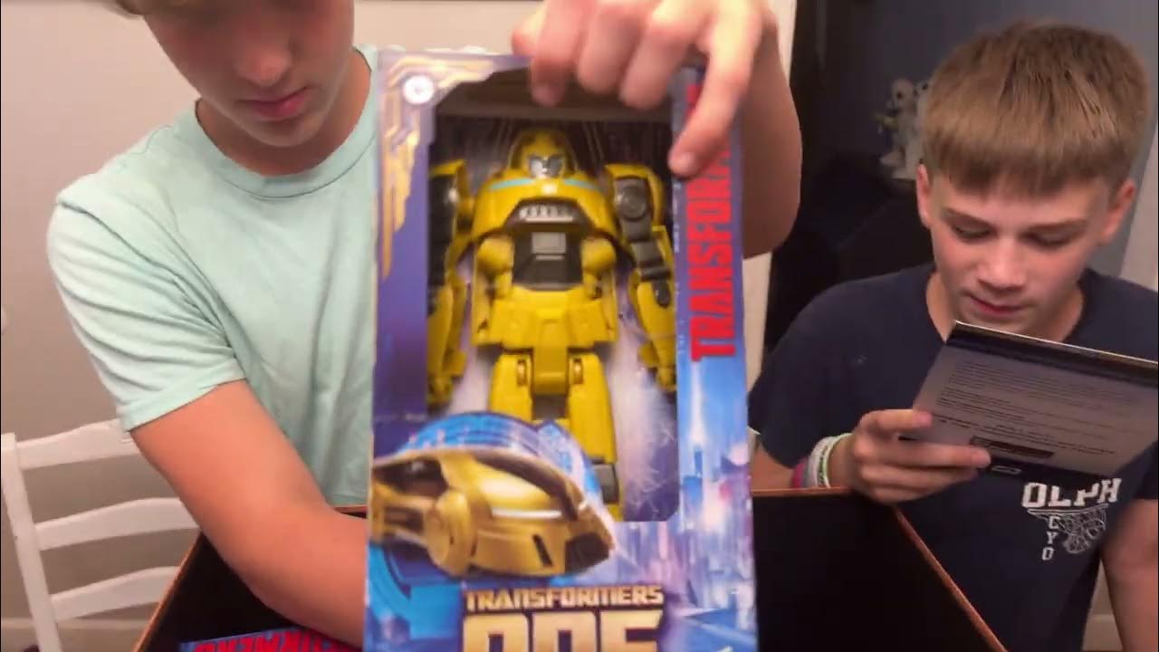 litlgeeks's tweet card. litlbots Transformers One Box - Transformers 40th Anniversary!