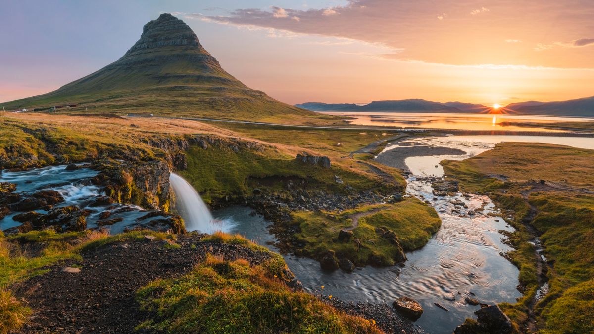 HowItWorksmag's tweet card. One country has long been a mosquito-free zone, but global warming may change that.