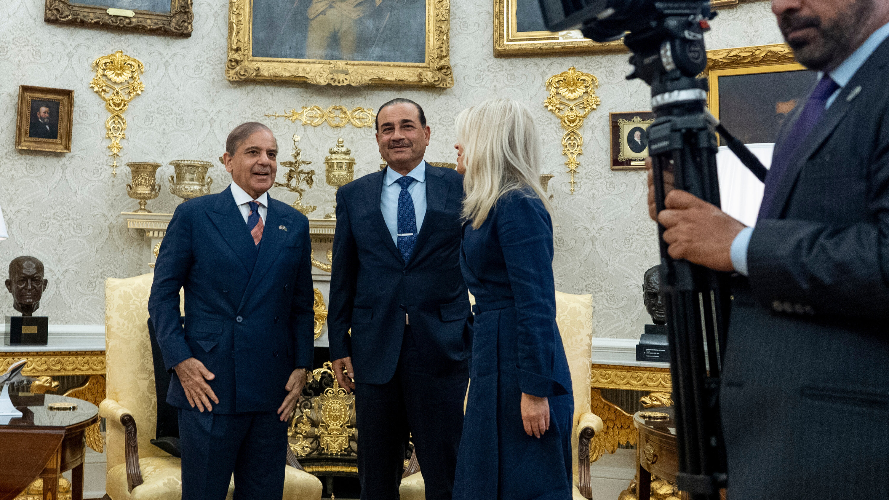 MujMash's tweet card. As Pakistan has hired lobbyists with close ties to President Trump, it has also received favorable tariff treatment and unique access in Washington.