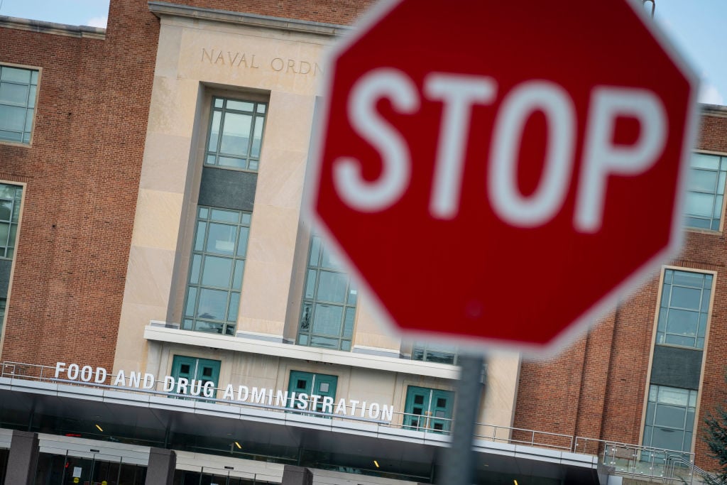 DrPatSoonShiong's tweet card. A trial of Moderna’s norovirus vaccine in the U.S. has been put on hold by the FDA over a reported case of neurological disorder. | A trial of Moderna’s norovirus vaccine in the U.S. has been put on...