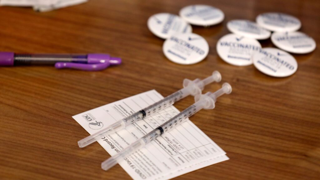 PascalJappy's tweet card. The efficacy of the Covid-19 vaccine developed by Pfizer and BioNTech fell from 96% to 84% over six months, according to newly releasedata, a decline that could fuel Pfizer’s case that a third dose...