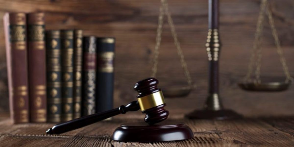 ElDia_do's tweet card. República Dominicana registró el mayor avance a nivel mundial en el Índice de Estado de Derecho 2025 (WJP Rule of Law Index), al escalar del puesto 86 al 76 entre 143 países evaluados