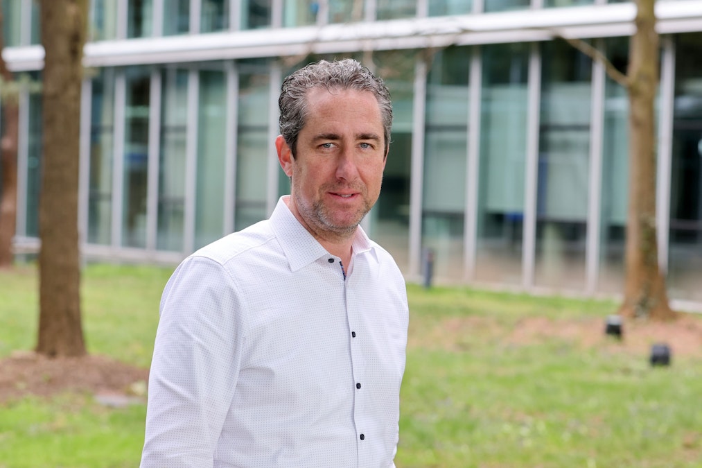 alexander_gptw's tweet card. Oliver Seeck erklärt im Interview, warum er den Mangel an Kita- und Schulplätzen für demokratiegefährdend und schädlich für das Image der Stadt hält.