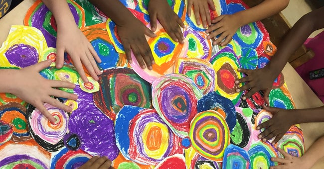 MsLopezArtClass's tweet card. Help me give my students materials to explore Project Based Learning through weaving. My students are most engaged when they have hands-on materials and activities that help them design in new ways...