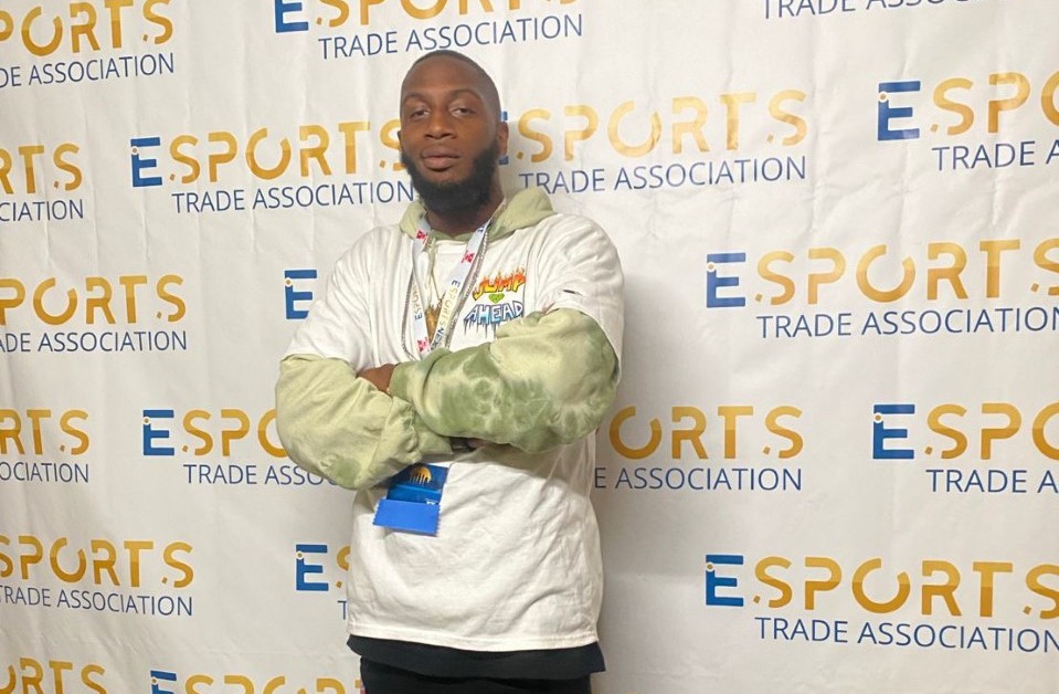 ChangetheCodeGR's tweet card. Entrepreneur Deandre Jones’ vision for e-sports as an economic booster is gaining interest from community and state leaders. 