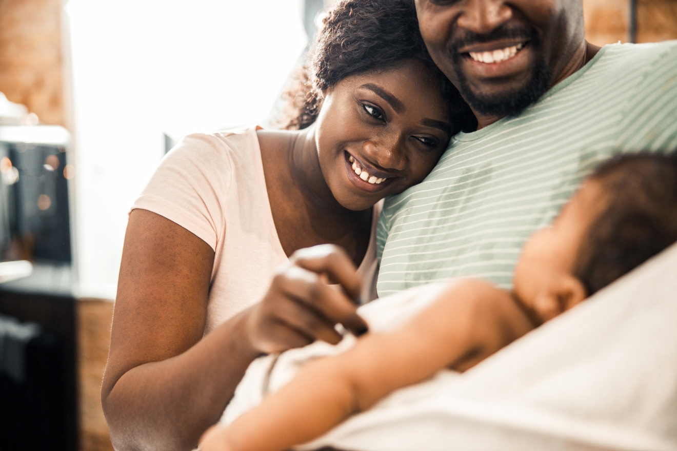 PennLDI's tweet card. New study finds extended child tax credit payments are associated with small improvements in birth outcomes, particularly among low-income families.