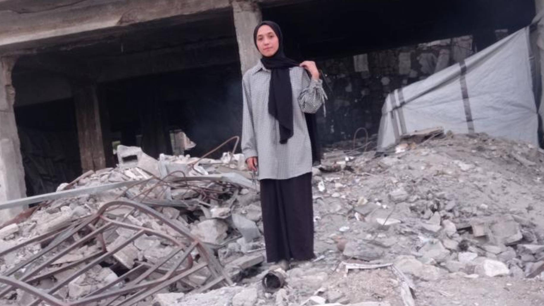 drowned_lessons's tweet card. My friends everywhere, kind and compassionate hearts,  