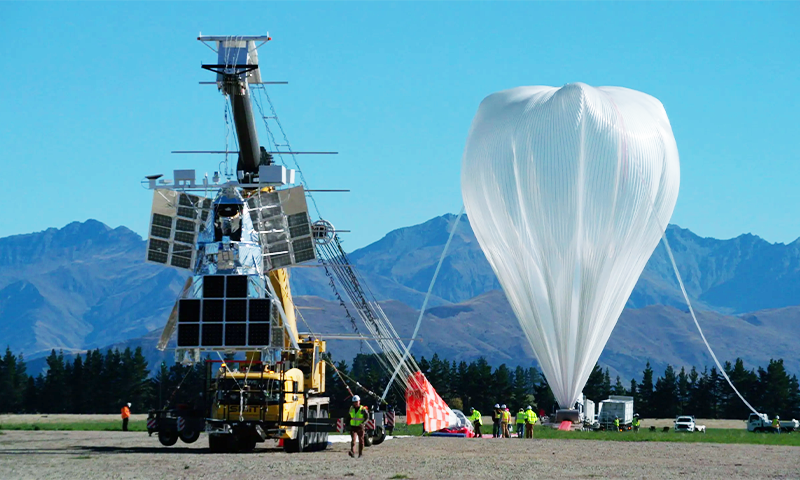 NautilusMag's tweet card. Stratospheric balloons are giving astronomers sharper views of the universe