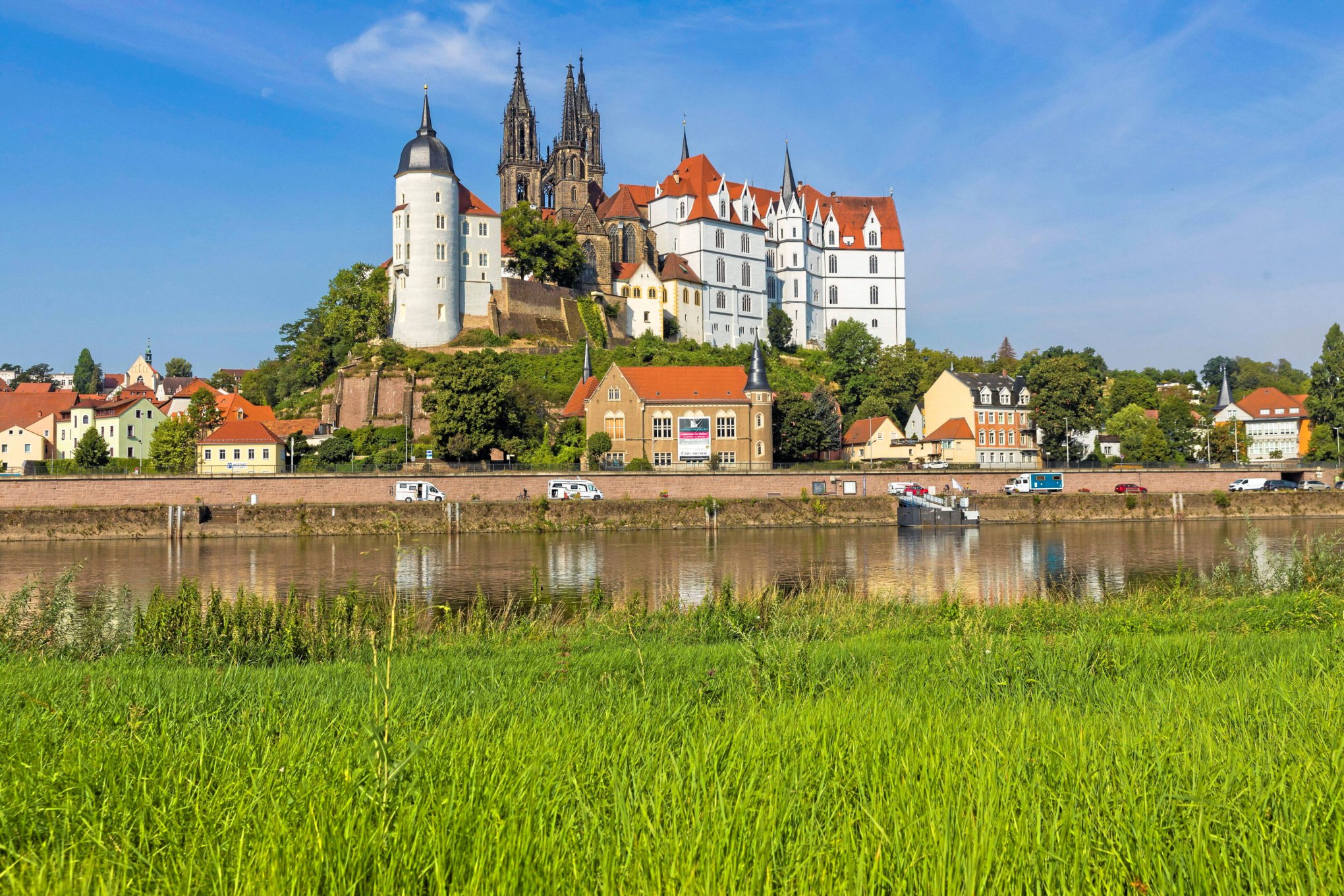 timoreinfrank's tweet card. Der befürchtete Sieg eines von der AfD aufgestellten Ex-NPD-Mannes bei der Rathauswahl in Meißen blieb aus. Auch im sachsen-anhaltischen Wolmirstedt erlitt die Partei eine Niederlage.