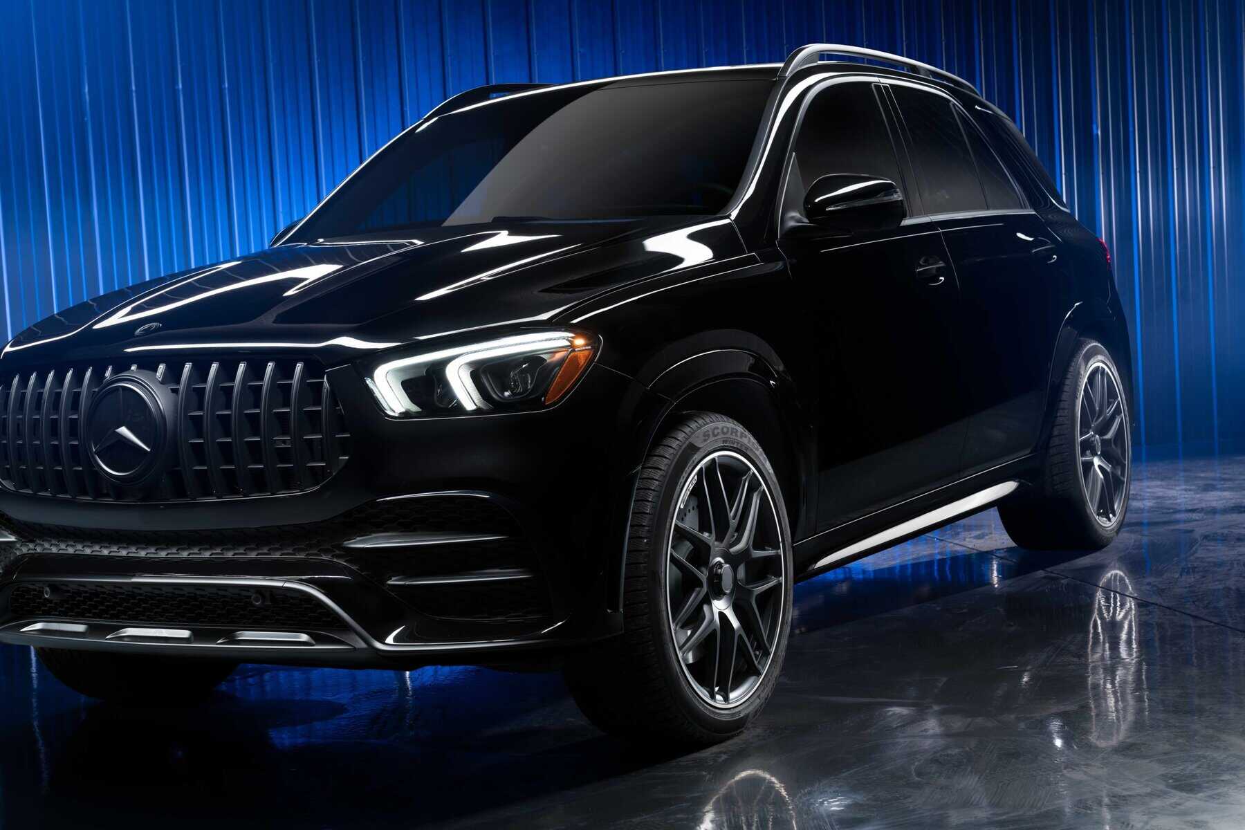 SignUpdate's tweet card. The new 3M Paint Protection Film Series 100 Gloss and the 3M Paint Protection Film Series 150 Gloss are now available exclusively from William Smith Group 1832.