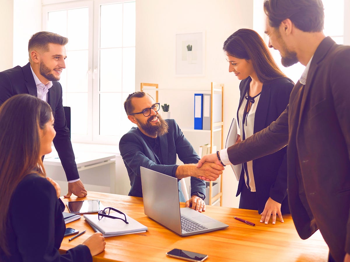 NLgrowth's tweet card. There’s a common misconception that forming a Group structure means business owners lose control.