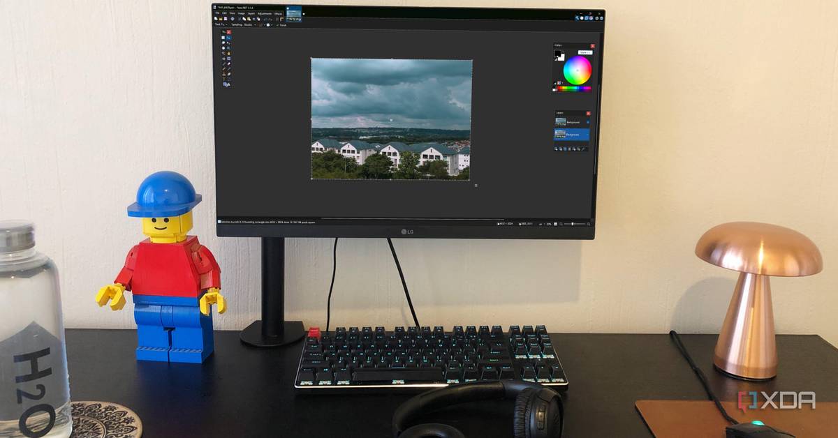xdadevelopers's tweet card. I ditched Adobe Creative Cloud for these free, beginner-friendly alternatives - and never looked back