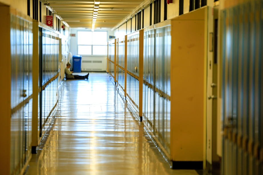 marcantoinec's tweet card. Les cours de philosophie, au cœur de la formation générale au cégep, sont souvent craints par les élèves, qui jugent la matière trop abstraite et pas assez actuelle. L’enseignement de cette matière...