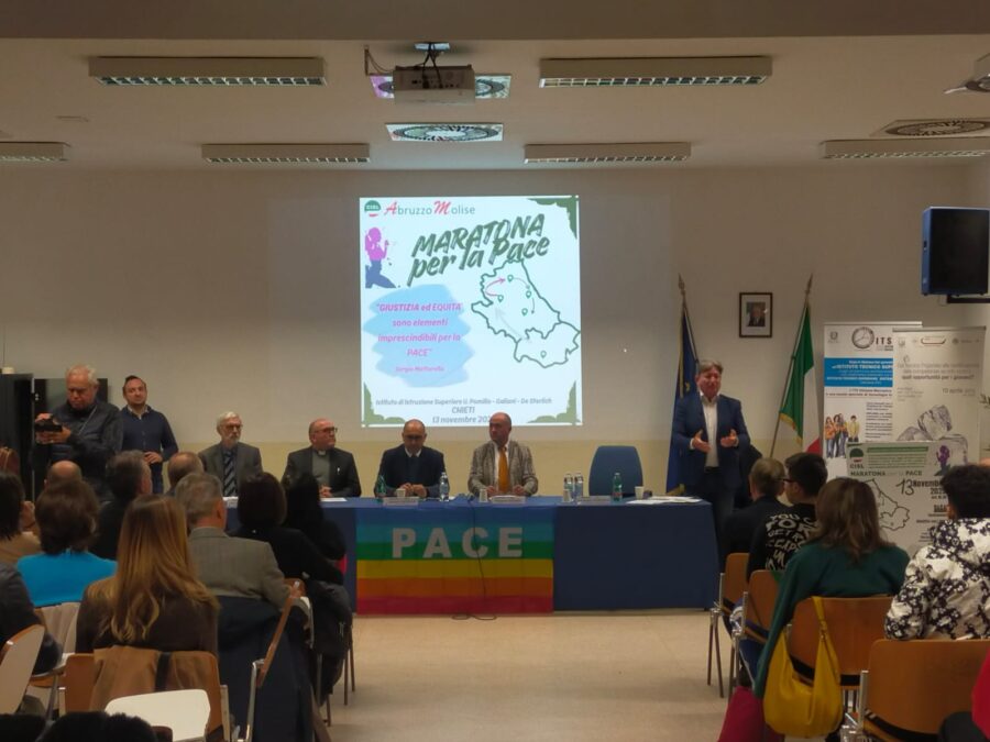 CISLAbruzzoMoli's tweet card. Tanta partecipazione alla Maratona della pace organizzata dalla CISL in Abruzzo e Molise in vista dell'Assemblea Nazionale che si terrà a Roma sabato 15 novembre