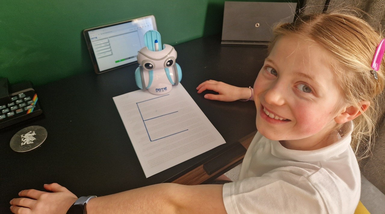 MumsDadsPublish's tweet card. Learning Resources pitch all their coding products as fun and educational toys designed to introduce children to coding and robotics. Here is a review of two robots: Artie, for drawing and writing,...