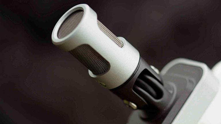 TechWiredUp's tweet card. What's the best microphone for the iPad? We recommend the Shure MV88. The Shure MV88 is an incredible external microphone.