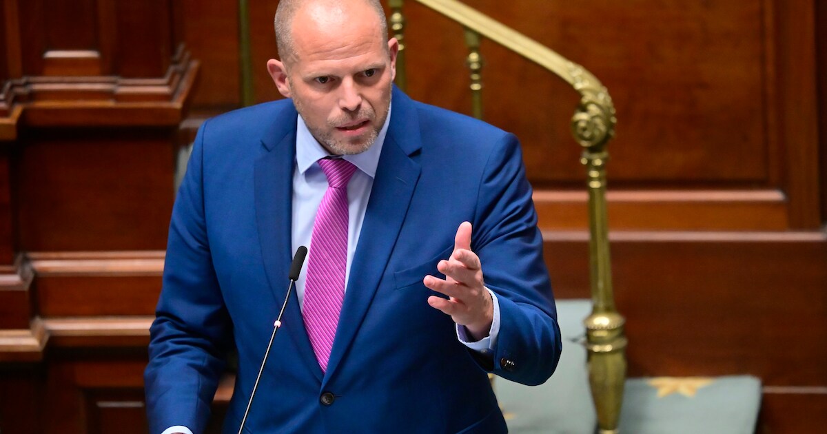 JS_UFO's tweet card. Volg het nieuws over dronewaarnemingen op de voet in deze liveblog.