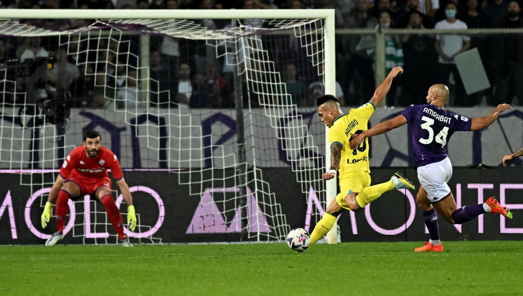 RepFcInter's tweet card. Le pagelle di Fiorentina-Inter: errore fatale di Venuti, Lautaro monumentale