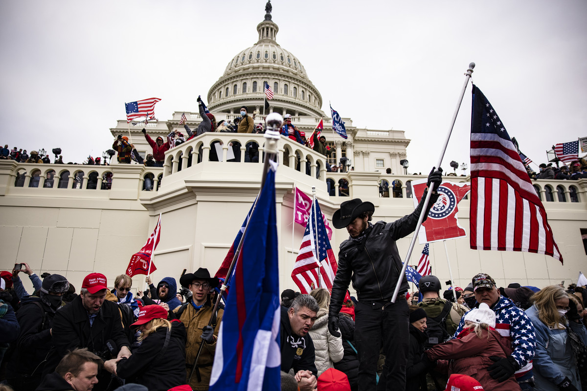 politico's tweet card. The new pardon ends a legal clash over the limits of Trump’s sweeping Day One clemency for those who stormed the Capitol.