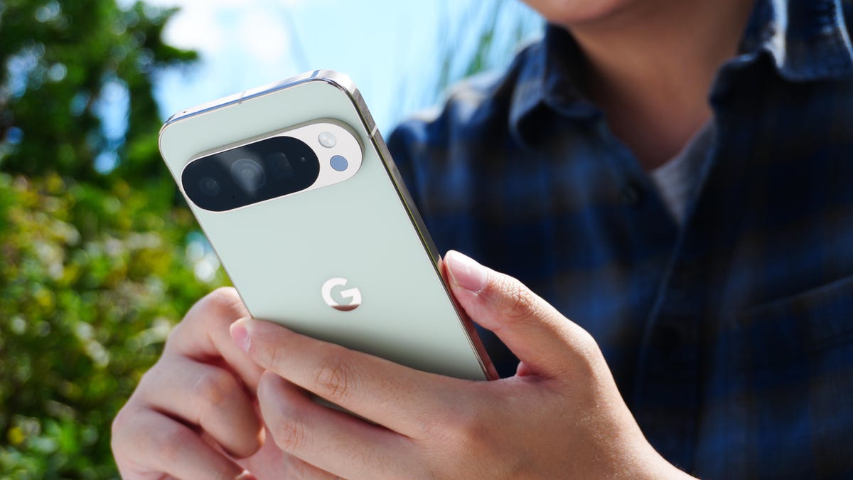 ZDNET's tweet card. If you're looking to get a security and privacy boost on the fly, Android has a secret trick up its sleeve.