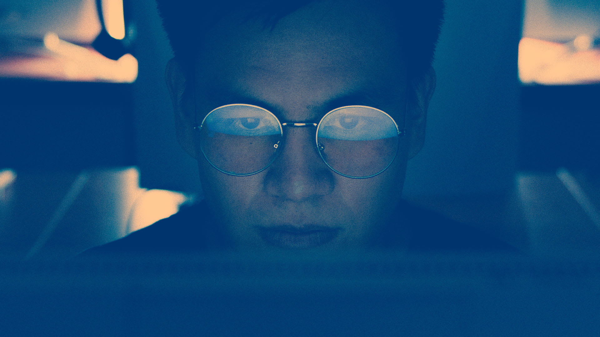 MyVisionDoc's tweet card. 68% of remote workers report new eye problems since working from home. Here's how you can protect your vision.