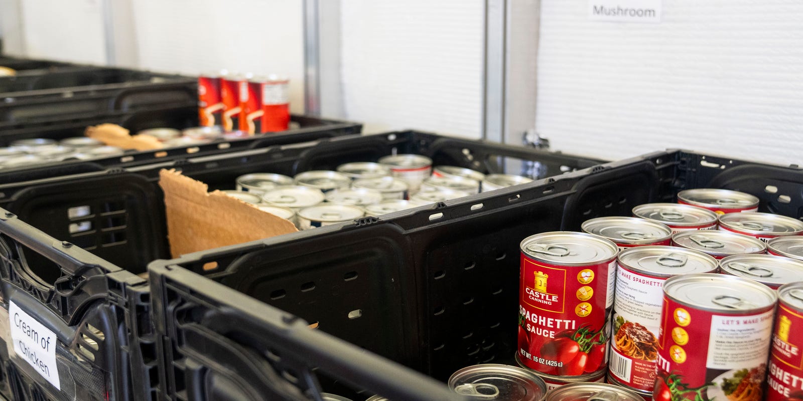 susanmstapleton's tweet card. With no SNAP benefits in November, Iowans may need extra help to piece meals together. Here's a list of local groups offering aid.