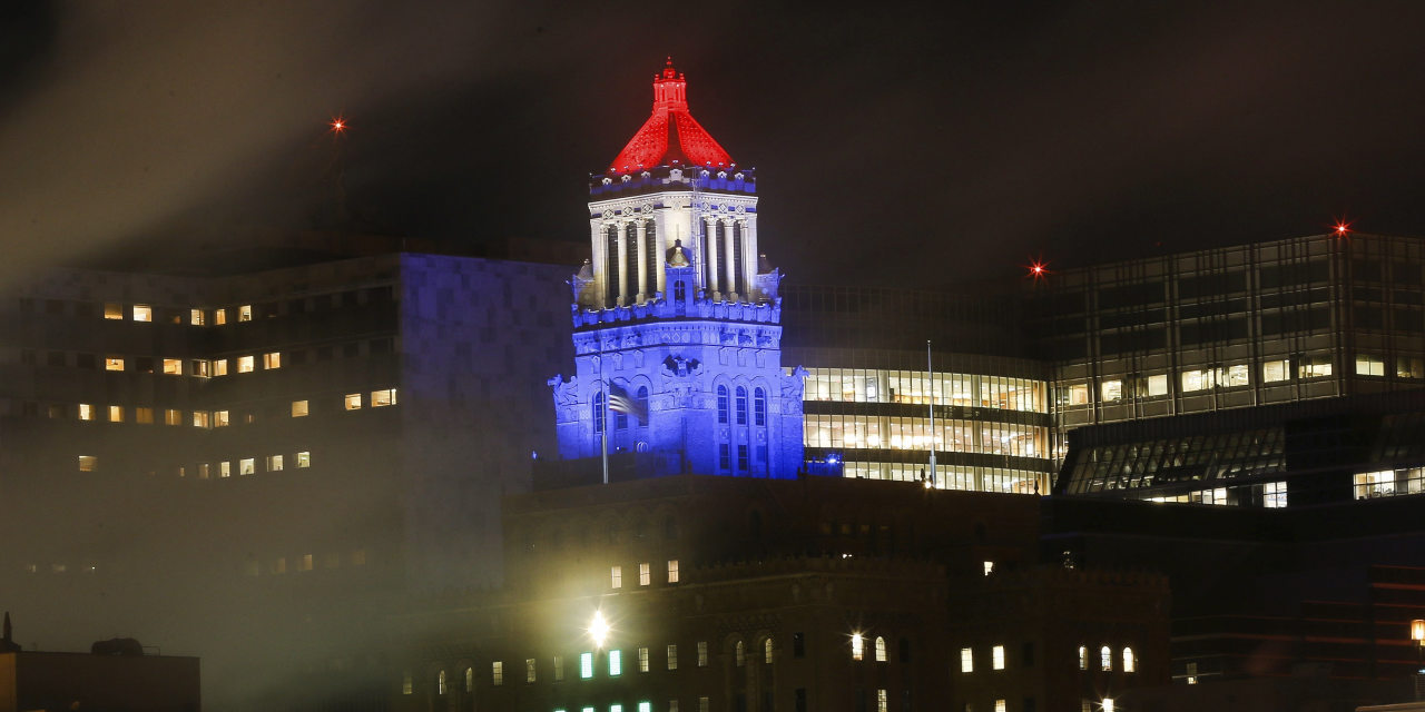 basharai's tweet card. Amazon, Microsoft and Google are striking sweeping agreements to store data and develop software for hospitals, as they wrestle for control in health-care and cloud-computing markets.