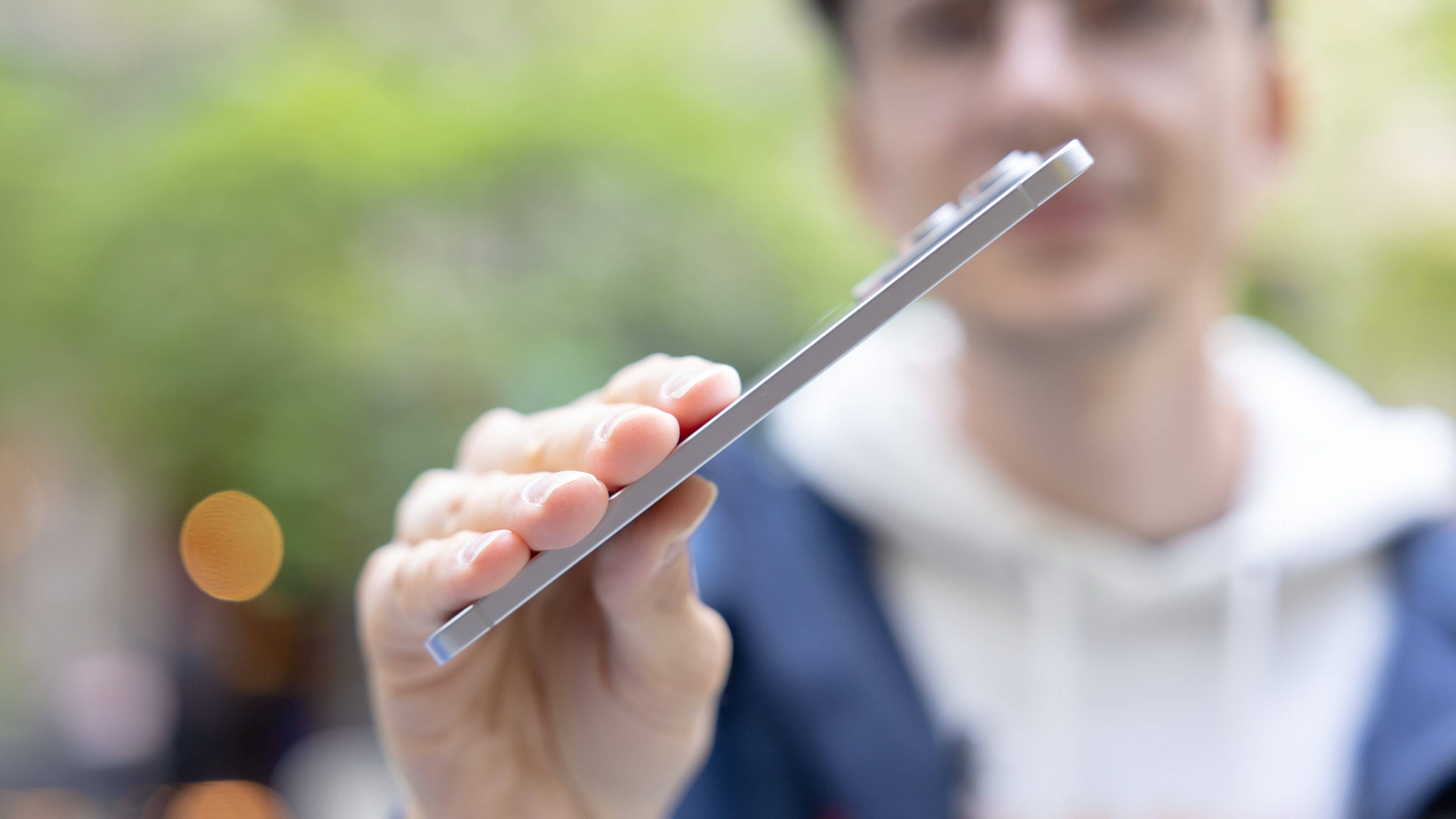 nextpitCOM's tweet card. No more Galaxy S26 Edge? Samsung’s bold experiment with ultra-thin phones may be over. Find out which S26 models would go official next year.