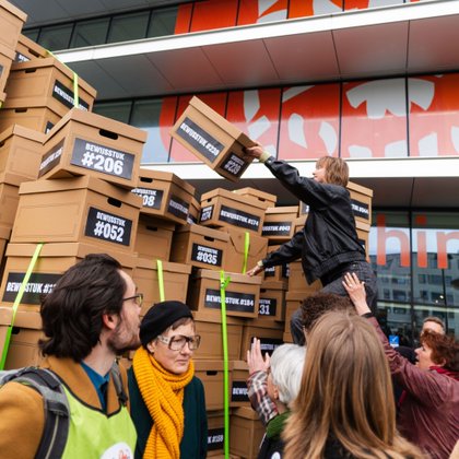 Tweet card summary image