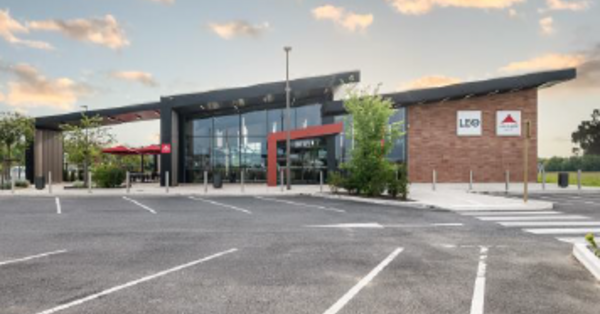 Tweet card summary image